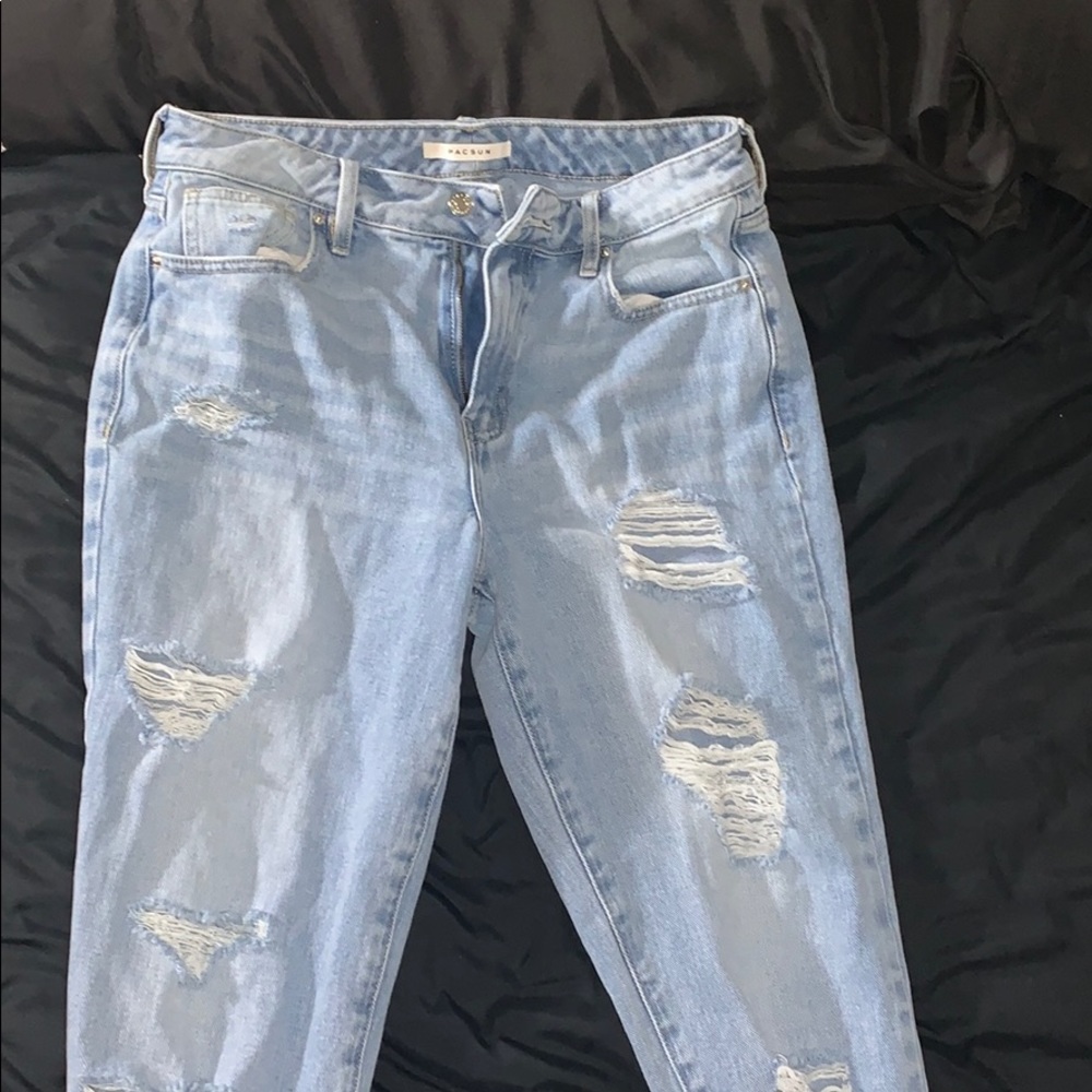 PACSUN MOM JEANS SIZE 27
